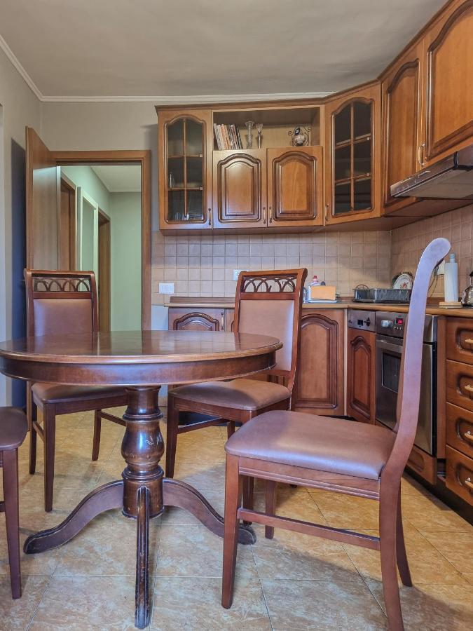 Tirana Center Cozy Apartment エクステリア 写真