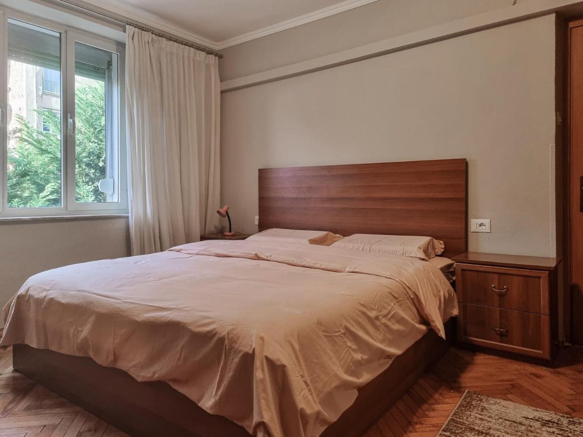 Tirana Center Cozy Apartment エクステリア 写真